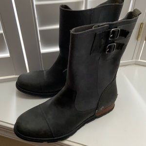 Sorel boots like new